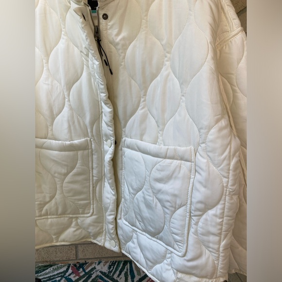 Lucky Brand White Quilted Puffer Jacket Water Resistant Jacket - Picture 10 of 17